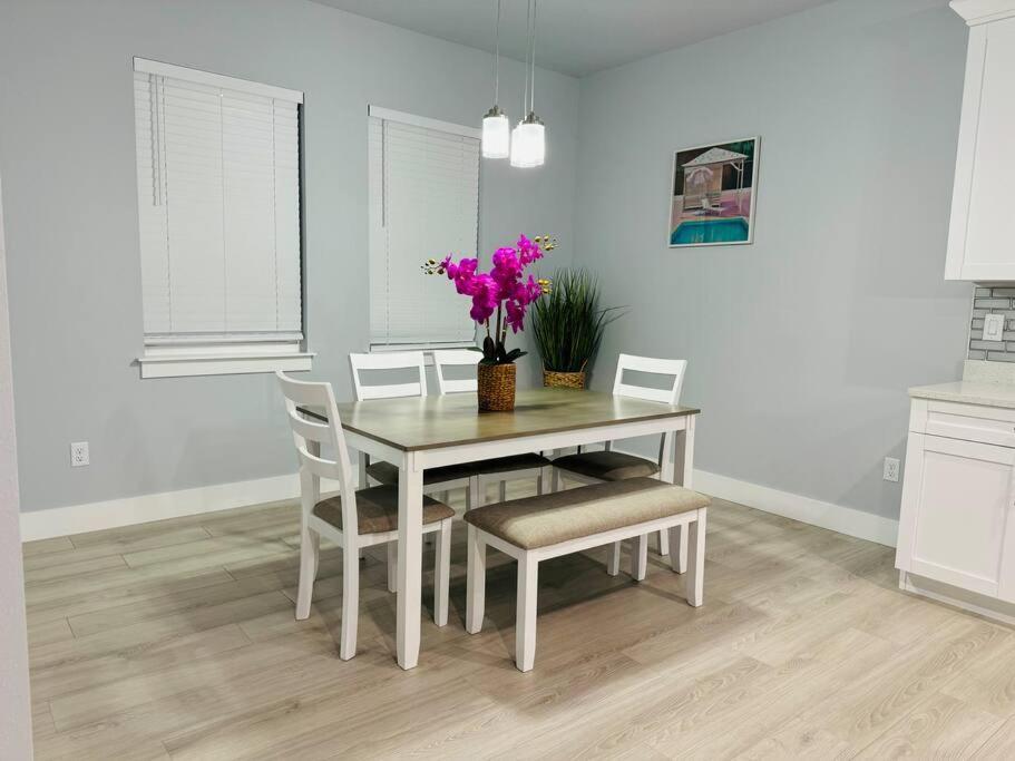 Вилла Brand New Tampa Oasis With Private Jacuzzi Retreat Лутц Экстерьер фото
