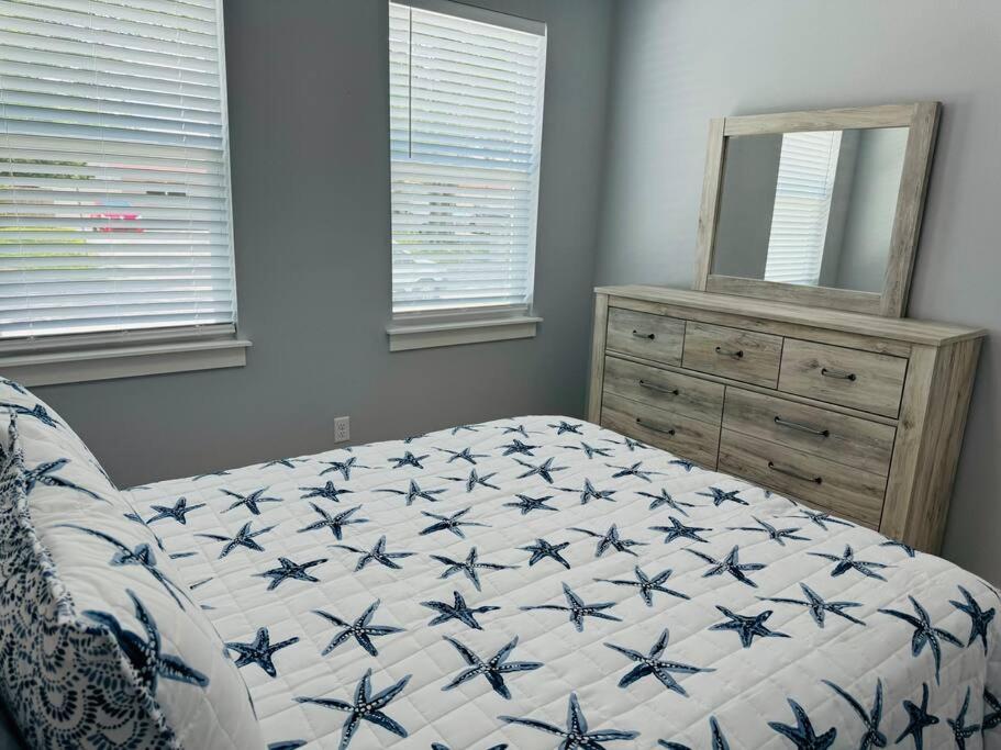 Вилла Brand New Tampa Oasis With Private Jacuzzi Retreat Лутц Экстерьер фото