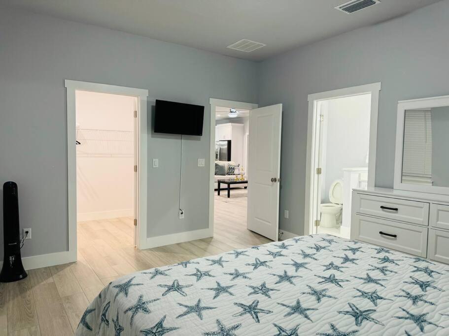 Вилла Brand New Tampa Oasis With Private Jacuzzi Retreat Лутц Экстерьер фото