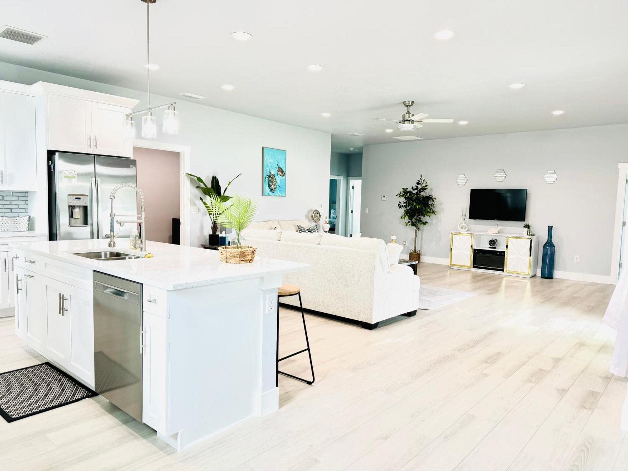 Вилла Brand New Tampa Oasis With Private Jacuzzi Retreat Лутц Экстерьер фото